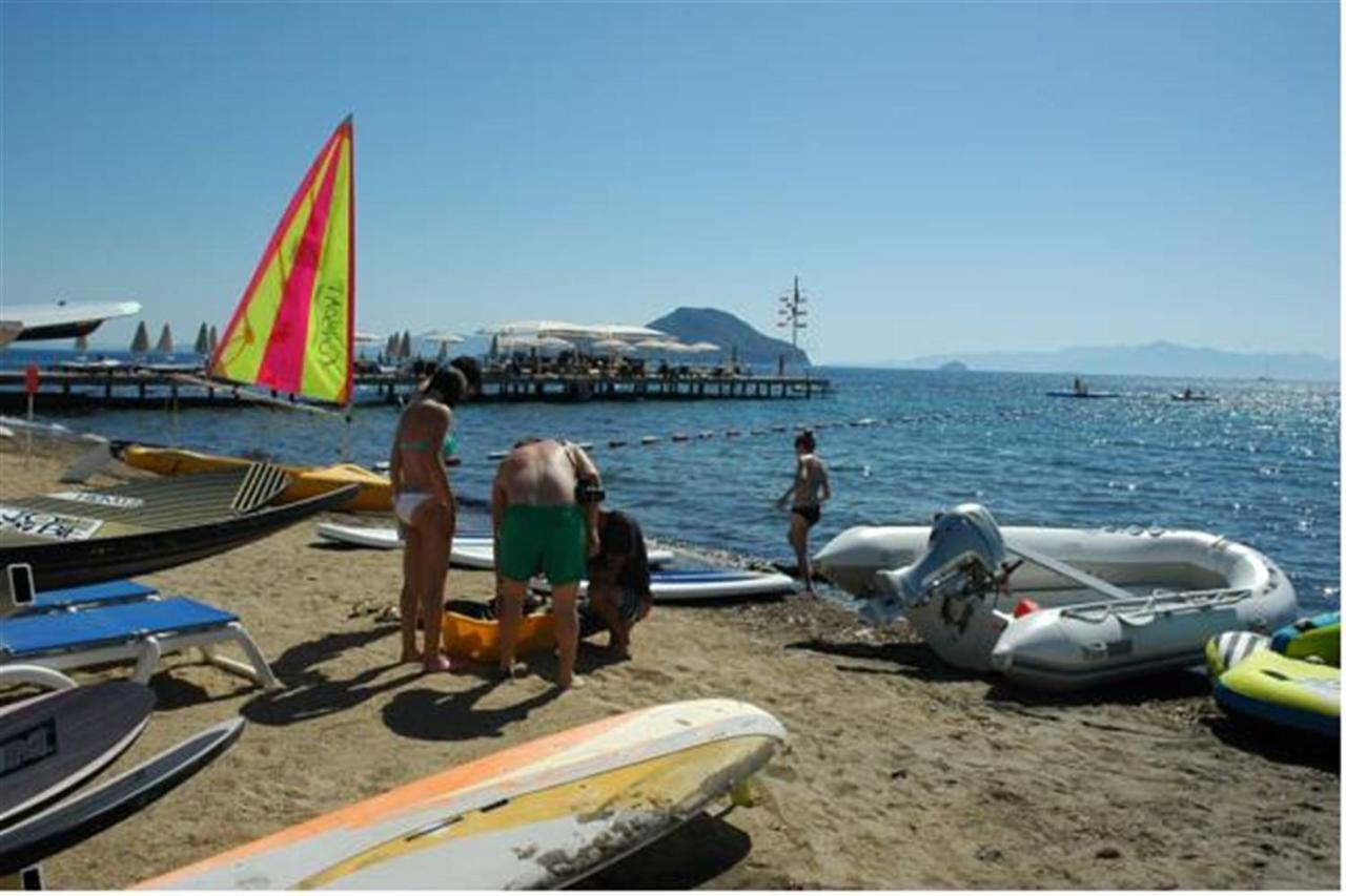 อัลฟา อพาร์ท โอเทล Aparthotel Bodrum ภายนอก รูปภาพ
